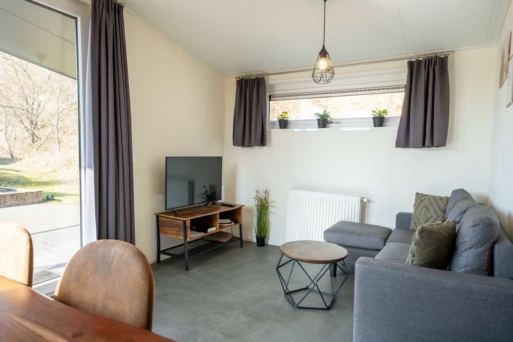 Immobilie in Süsel - Traumhaftes Chalet- Modelltyp „Miami“ im Chaletpark Süsel – modern, großzügig und perfekt gelegen. - Bild 2