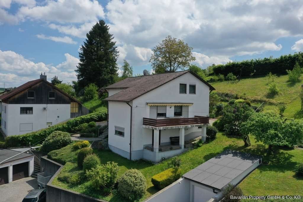 Immobilie in Bogen - Einfamilienhaus großem Grundstück in Furth bei Bogen - Bild 0
