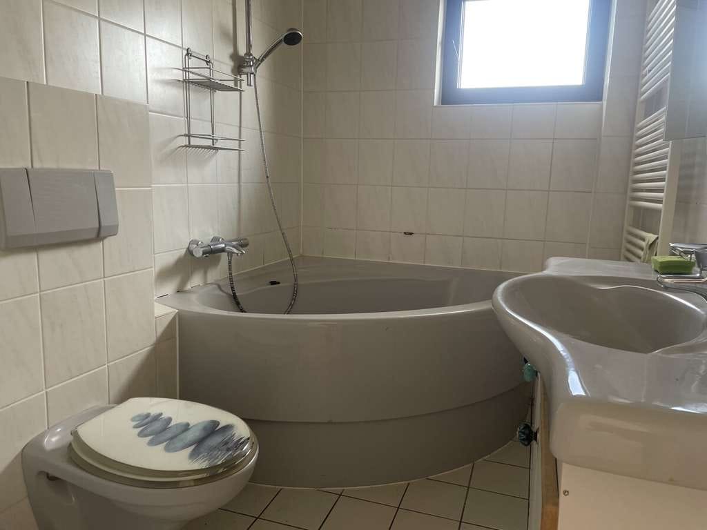 Immobilie in Sulzbach/Saar - renovierungsbedürfiges Mehrfamilienhaus in Neuweiler - Bild 4