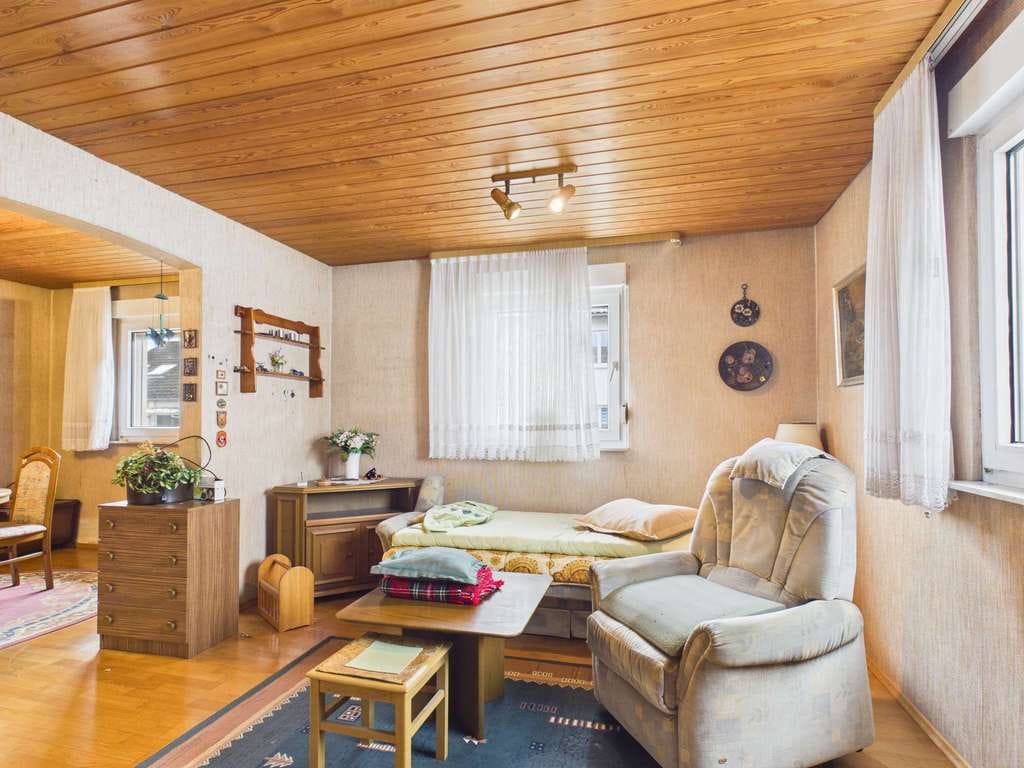 Immobilie in Echzell - Aus Potenzial wird Zuhause – Doppelhaushälfte für Selbermacher in Echzell - Bild 1