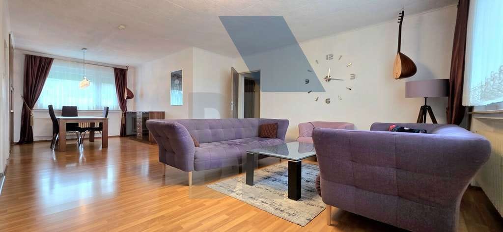 Immobilie in Kieselbronn - Helles Zuhause mit Balkon – großzügige 4-Zimmer-Wohnung in gepflegtem Wohnumfeld - Bild 0