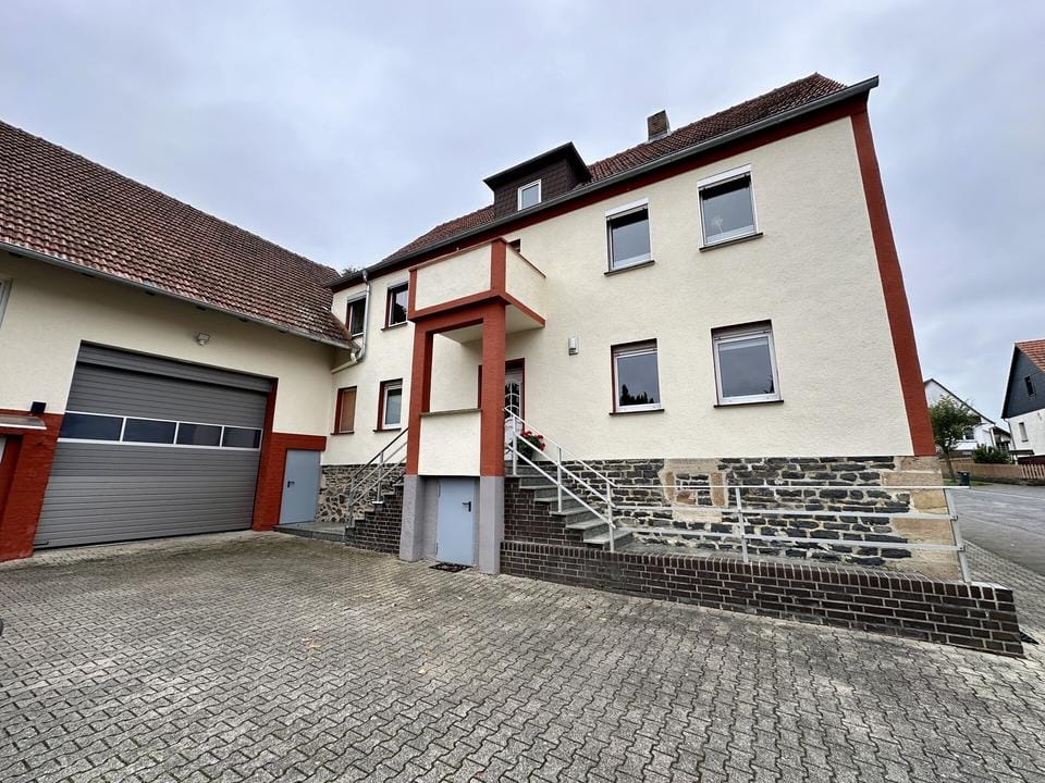Immobilie in Homberg - Mehrfamilienhaus mit 4 vermieteten Wohneinheiten in Homberg (Efze) – STT! Keine Käuferprovision! - Bild 0