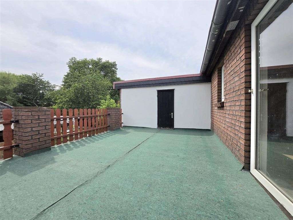 Immobilie in Nahe - 2 Wohnungen im Erdgeschoss und Dachgeschoss in Nahe - Bild 2