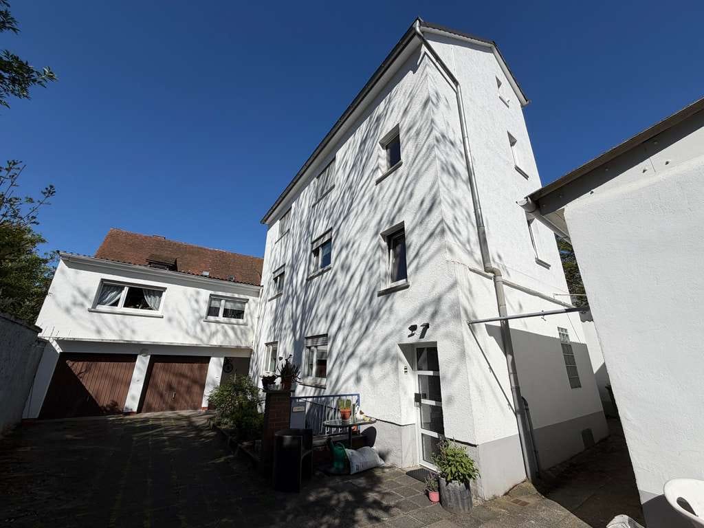 Immobilie in Bensheim - Bensheim Innenstadt - Mehrfamilienhaus mit Hinterhaus 4 Wohneinheiten und  Doppelgarage - Bild 4