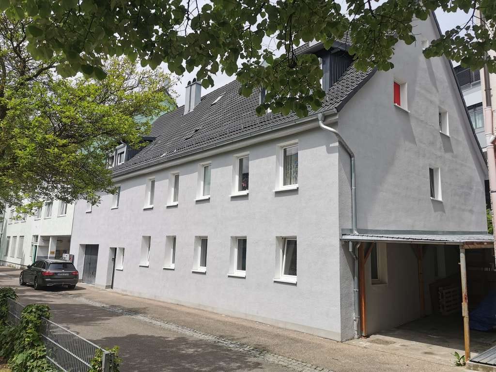 Immobilie in Göppingen - Stabiler Cashflow im Zentrum - Saniertes Mehrfamilienhaus mit 7 Einheiten, Lager & Hobbyraum - Bild 1