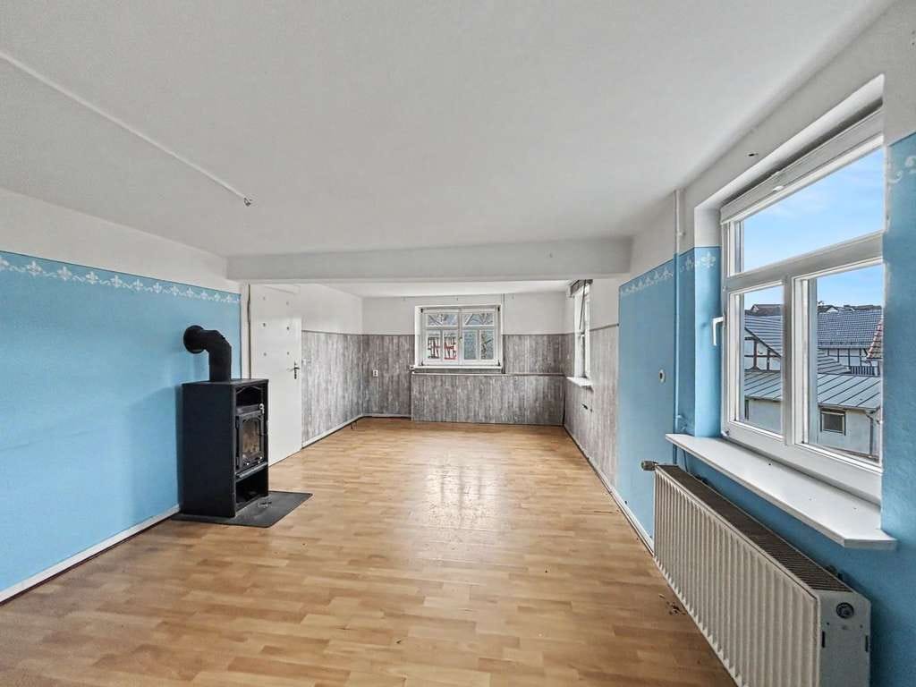 Immobilie in Hatzfeld - Reddighausen: 5 Zimmer-Fachwerkhaus mit Scheune, Werkstatt &amp; Nebengrundstücken (Denkmalschutz) - Bild 3