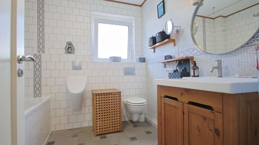 Immobilie in Einhausen - Stilvolle Maisonette - Wohnung mit sonniger Terrasse und eigenem Garten in kleiner Einheit. - Bild 3