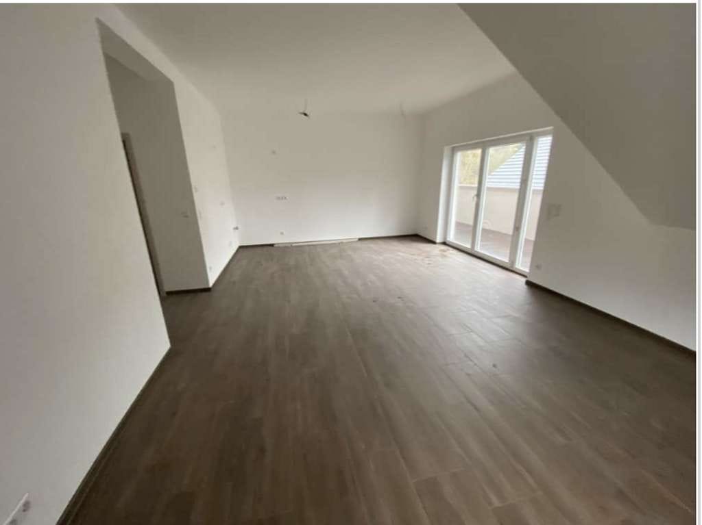 Immobilie in Ravenstein - 3 Zimmerwohnung DG mit Balkon und Garage - Bild 3