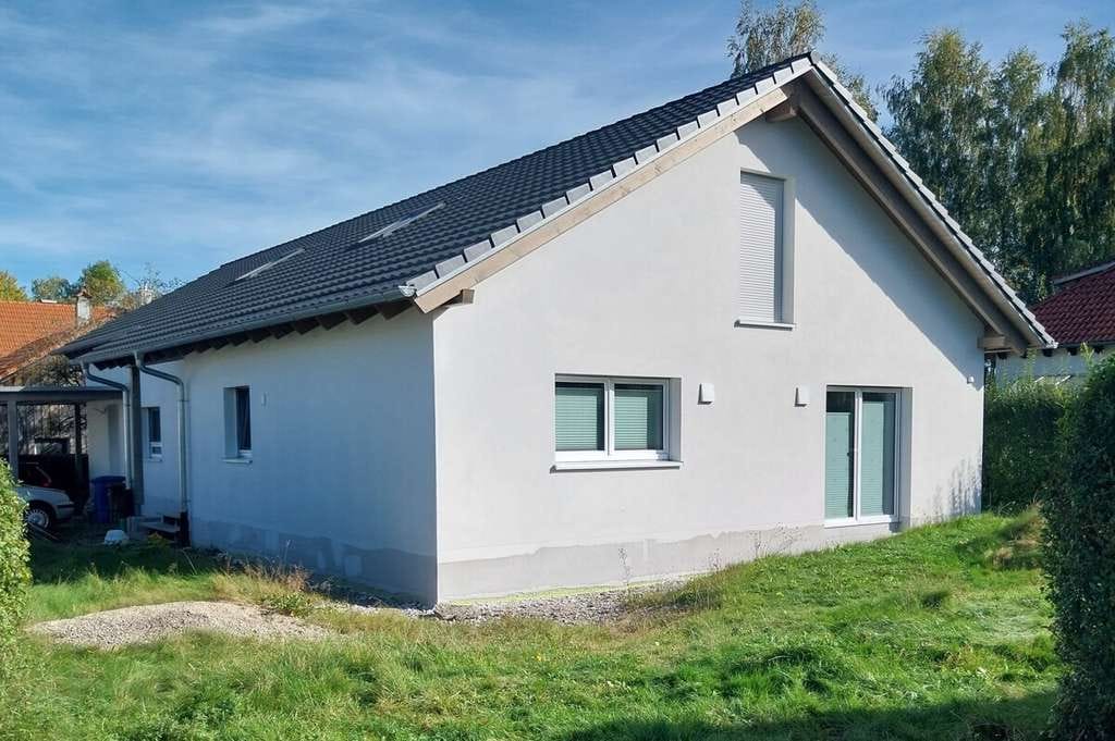 Immobilie in Dunningen - Neuwertiges KfW-55-Haus sucht neuen Eigentümer - Bild 1