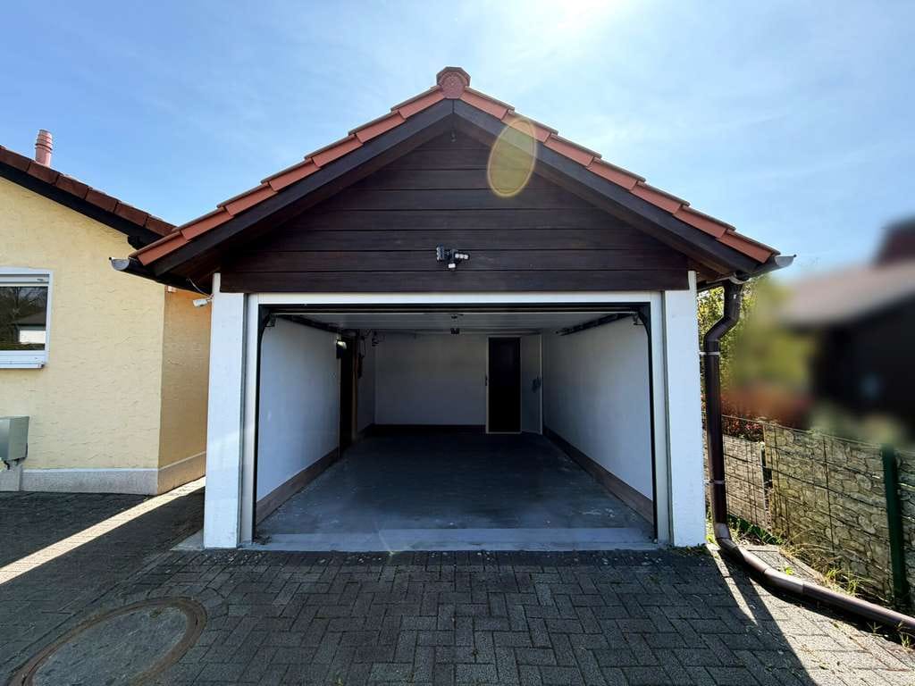 Immobilie in Hamm (Sieg) - Ruhiges Wohnen am Ortsrand: Gepflegtes Zuhause mit Wintergarten, Balkonkraftwerk und Garten! - Bild 3