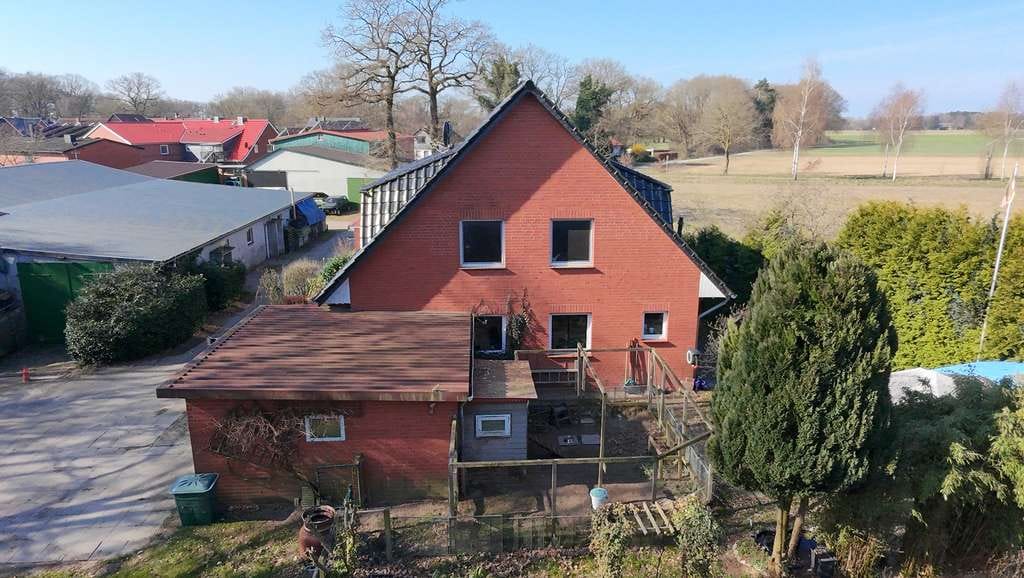 Immobilie in Heidenau - Gepflegtes Doppelhaus in ruhiger Feldrandlage in Heidenau - Bild 2