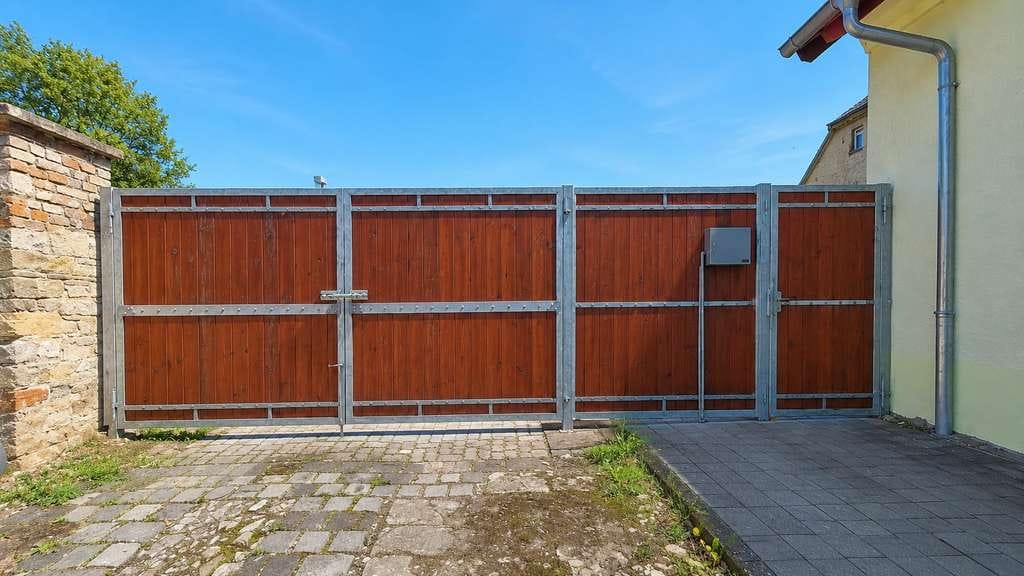 Immobilie in Seegebiet Mansfelder Land - Familienidylle mit Teich, Doppelgarage und 1.476 m² Naturgrundstück im Seegebiet Mansfelder Land - Bild 3