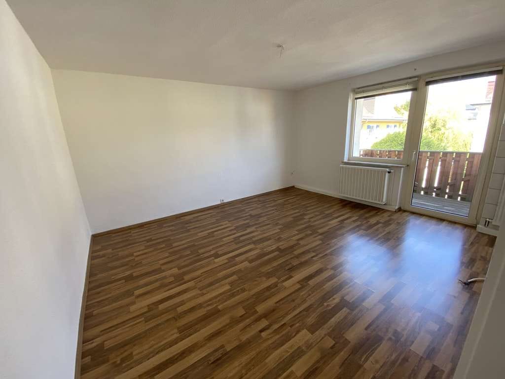 Immobilie in Hof - Modernisierte 2-Zimmer Wohnung mit Balkon - zum Selbstbezug oder als Kapitalanlage - Bild 1