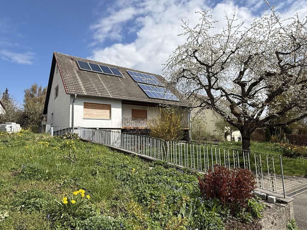 Immobilie in Mühlingen - Familienhaus mit moderner Gas-Hybridheizung, und Ausbaupotenzial - Bild 3