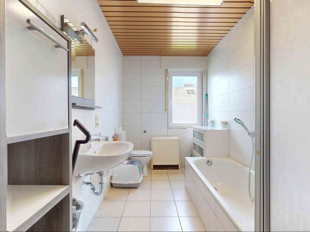 Immobilie in Delbrück - Bezugsfreie, modernisierte 3-Zimmer-Wohnung mit Balkon & Stellplatz in Delbrück-Ostenland - Bild 3