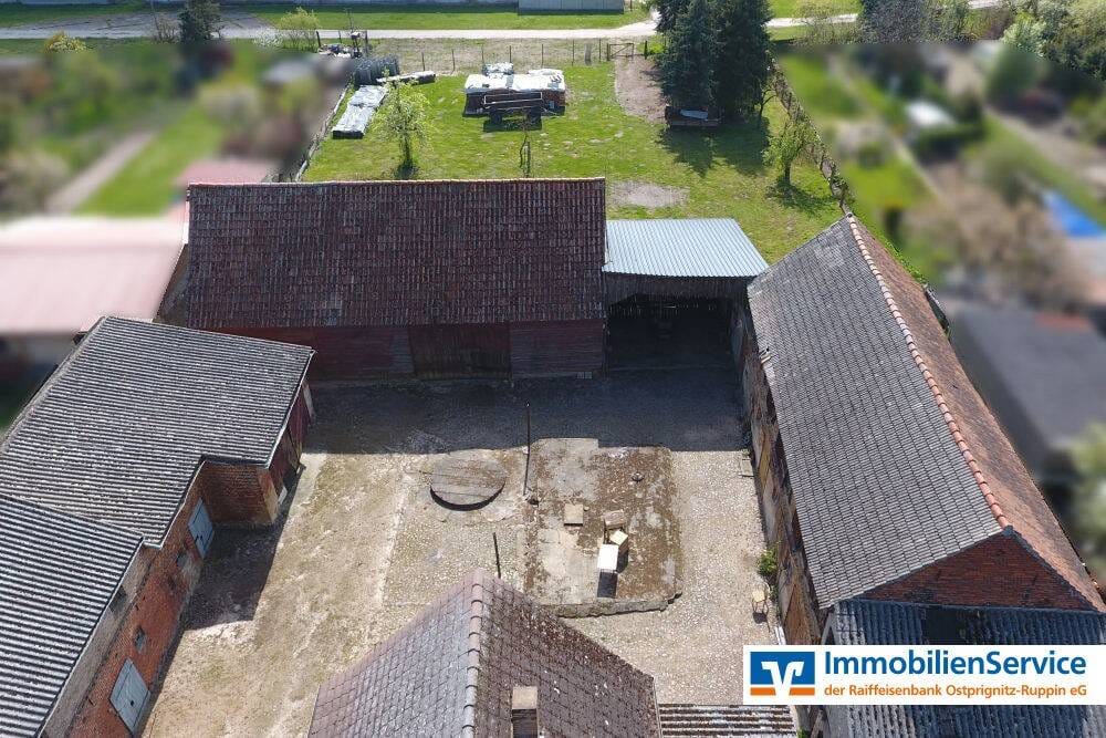 Immobilie in Wusterhausen/Dosse - Idyllisches Hofensemble mit 2.453 m² Grundstück - perfekt für Individualisten und Macher - Bild 2