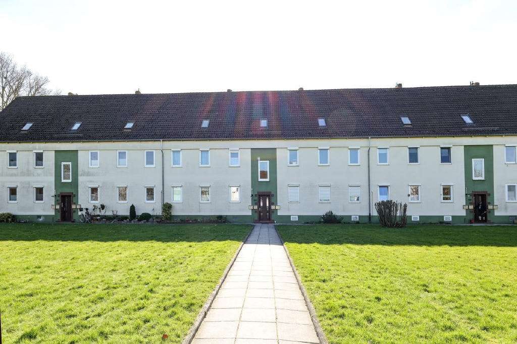 Immobilie in Sande - TT bietet an: Frisch renovierte Eigentumswohnung in ruhiger Wohnlage von Sande-Neufeld  sofor - Bild 1