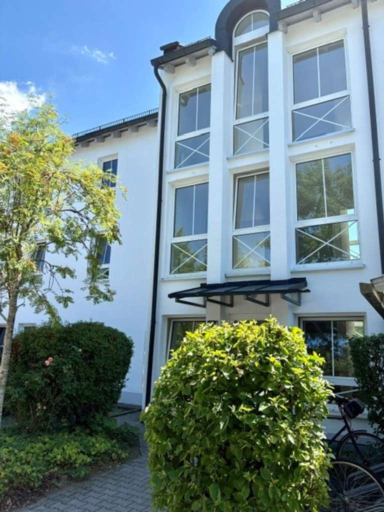 Immobilie in Kirchseeon - Helles 1 Zi.-App. / mit Terr. / TG / saniert / bezugsfrei /v. PRIVAT - Bild 0
