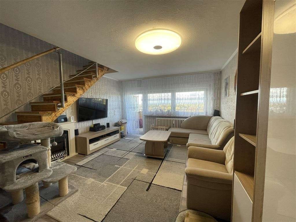 Immobilie in Rastatt - Gepflegte 4-Zimmer-Maisonette-Wohnung im 11.OG inkl. Garage - Bild 1