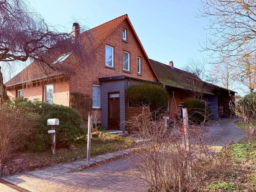 Immobilie in Suderburg - Kleine Hofstelle mit Scheunentrakt - Bild 1