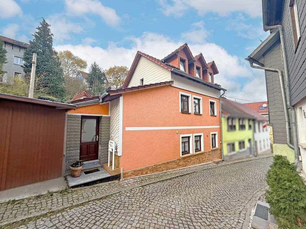 Immobilie in Eisenach - Ihr neues Zuhause in Eisenach – Komfort und viel Platz zum Leben in ruhiger Lage - Bild 0