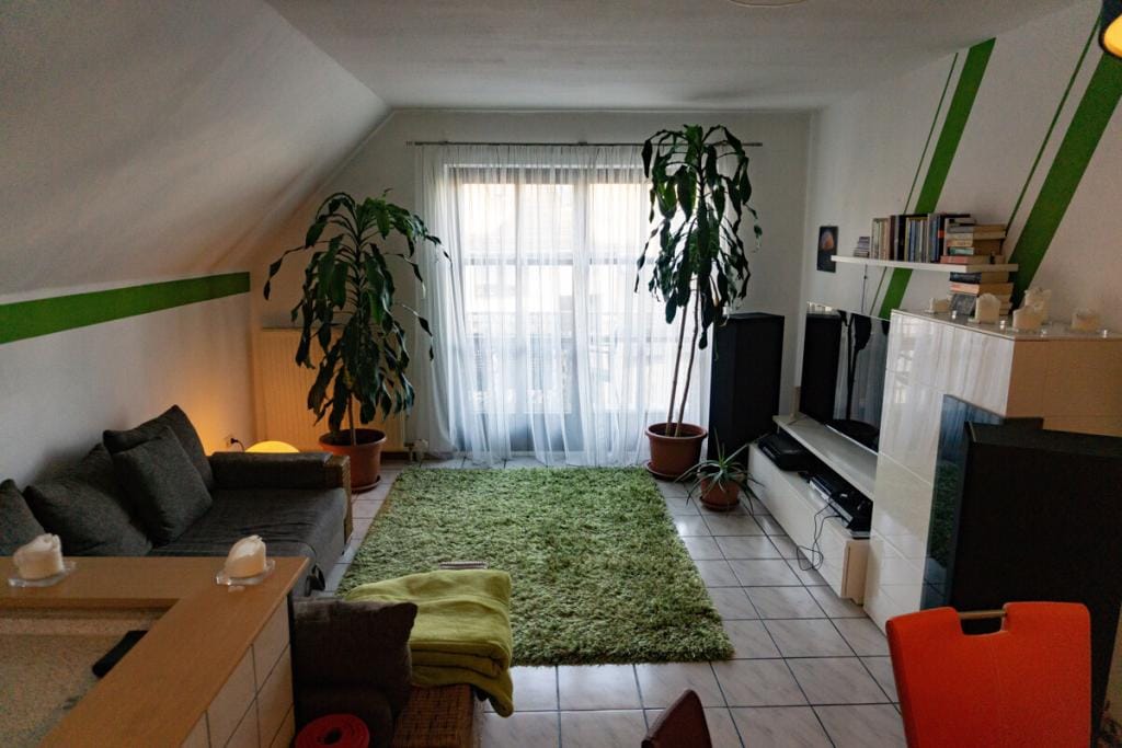 Immobilie in Oestrich-Winkel - Dachgeschosswohnung in Oestrich-Winkel (Hallgarten) - Bild 2