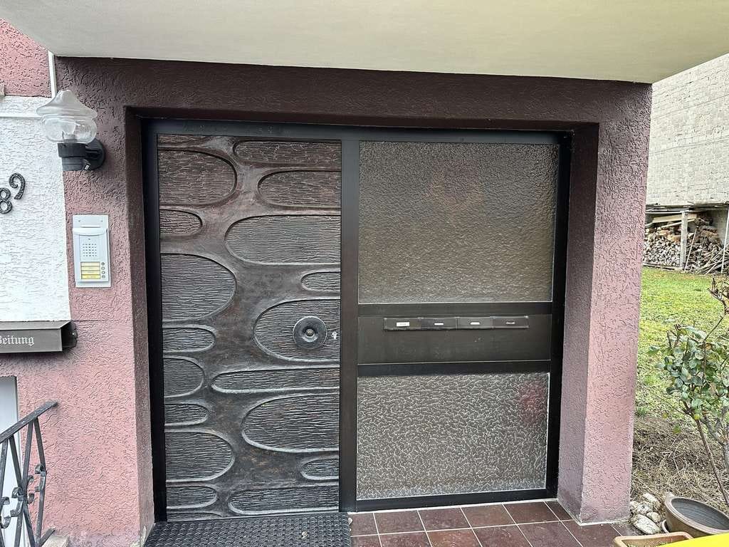 Immobilie in Bendorf - Mehrfamilienhaus mit 3 Wohneinheiten, Balkone, Garagen und Garten, provisionsfrei, voll unterkellert - Bild 2