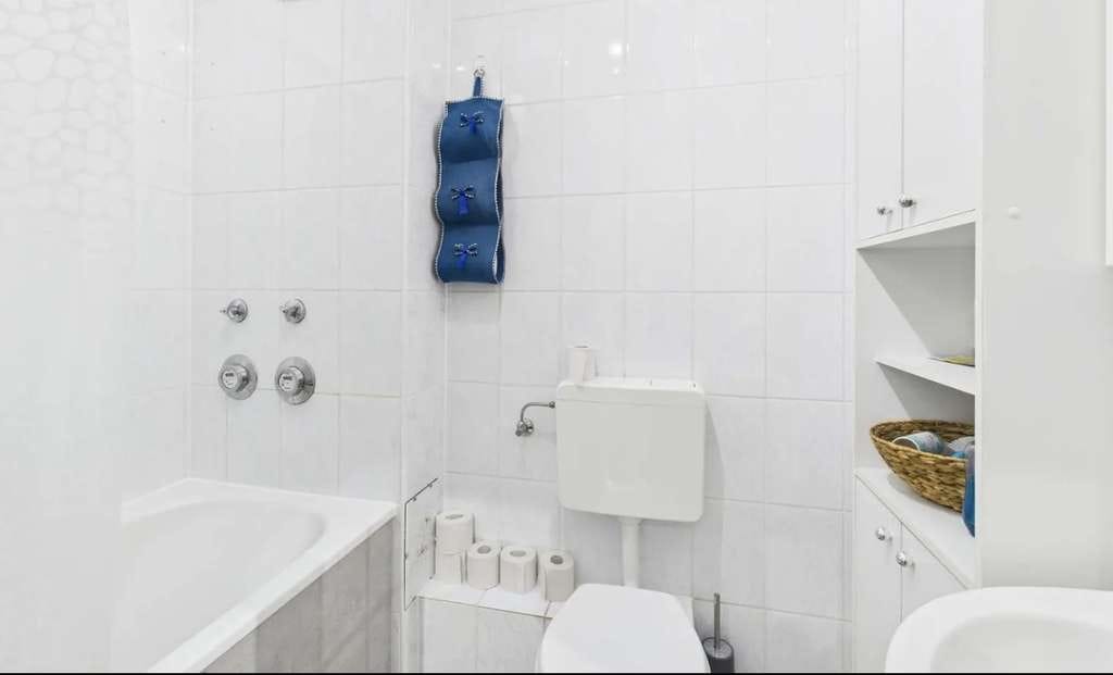 Immobilie in Neuberg - Wohnung im Erdgeschoss mit Balkon, Keller und Tiefgarage  - Bild 3