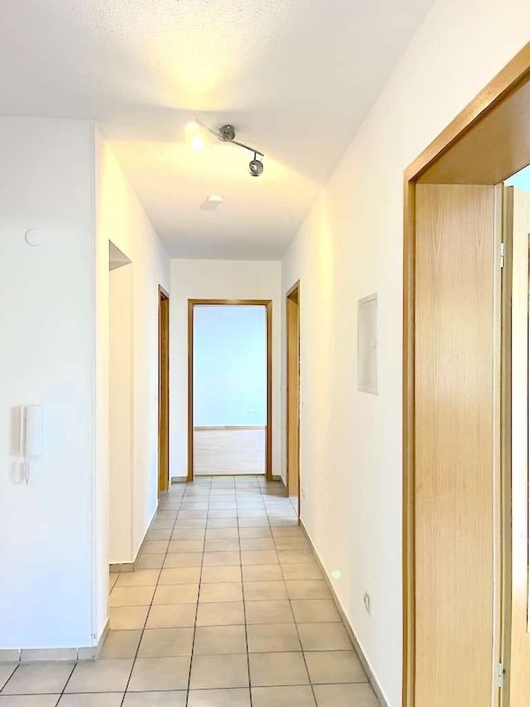 Immobilie in Neuötting - Wohnzimmer XXL – 2,5-Zimmer-Wohnung mit Balkon - Bild 4