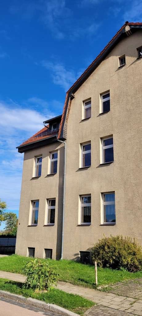 Immobilie in Ballenstedt - Barrierefrei wohnen in Zweifamilienhaus mit Lift, Garten & Autostellplätze - Bild 0