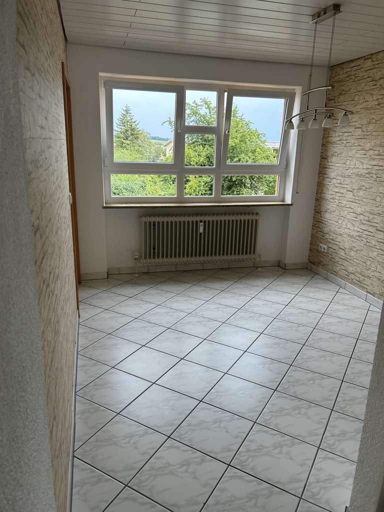 Immobilie in Lauchheim - Großzügige 4,5-Zimmer-Eigentumswohnung mit TG-Stellplatz & Keller in Lauchheim - Bild 3