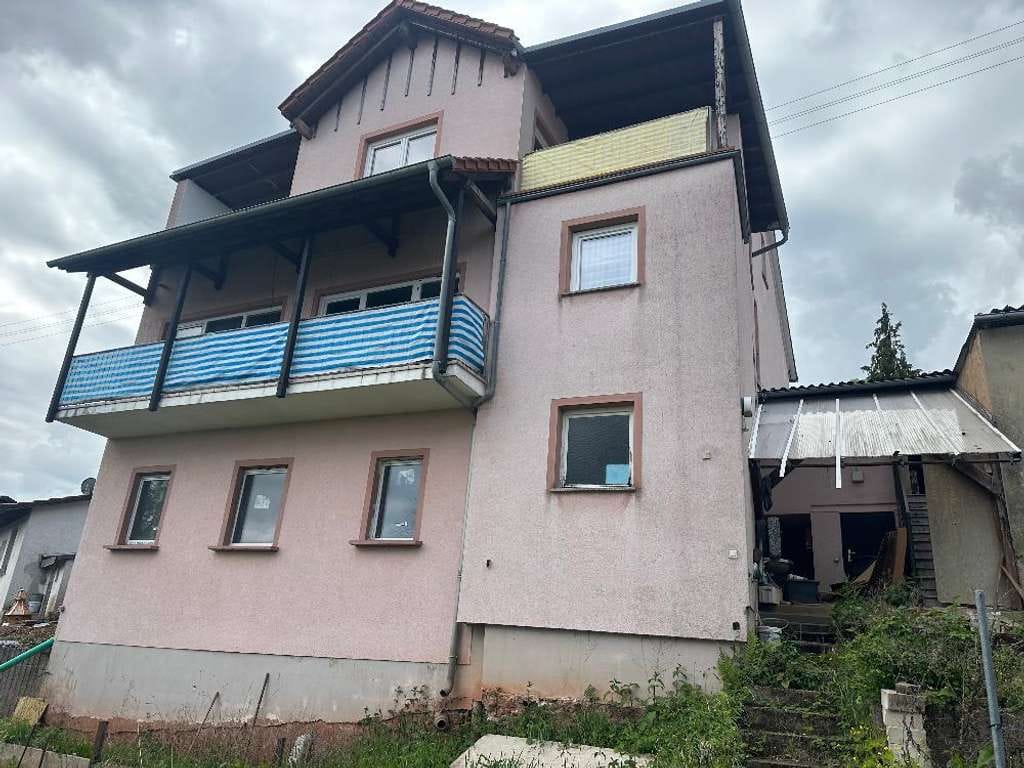 Immobilie in Dannenfels - Schönes Großes Einfamilienhaus bis Mehrfamilienhaus mit Garten und Garage - Bild 0
