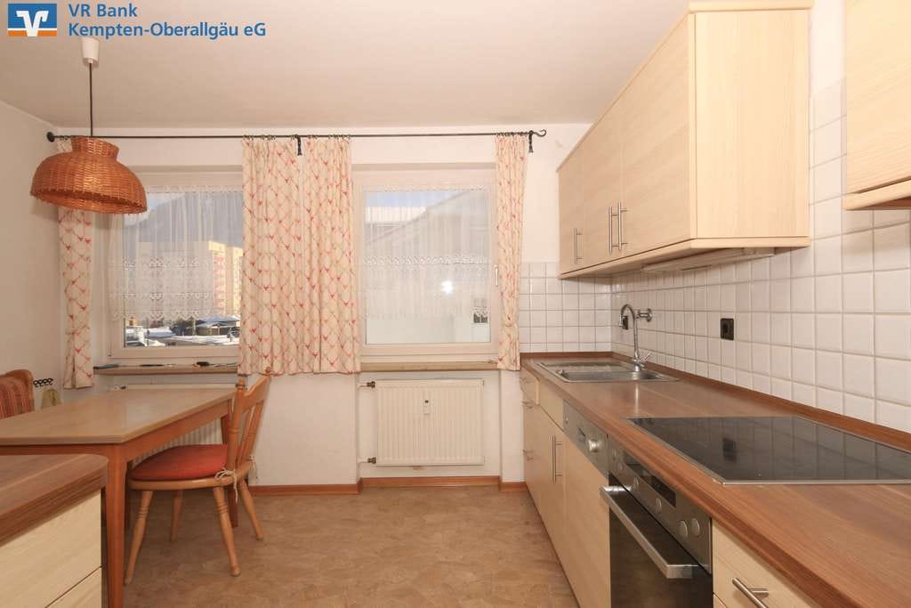 Immobilie in Blaichach - Renovierungsbedürftige Wohnung mit Bergblick und Potenzial - Bild 2