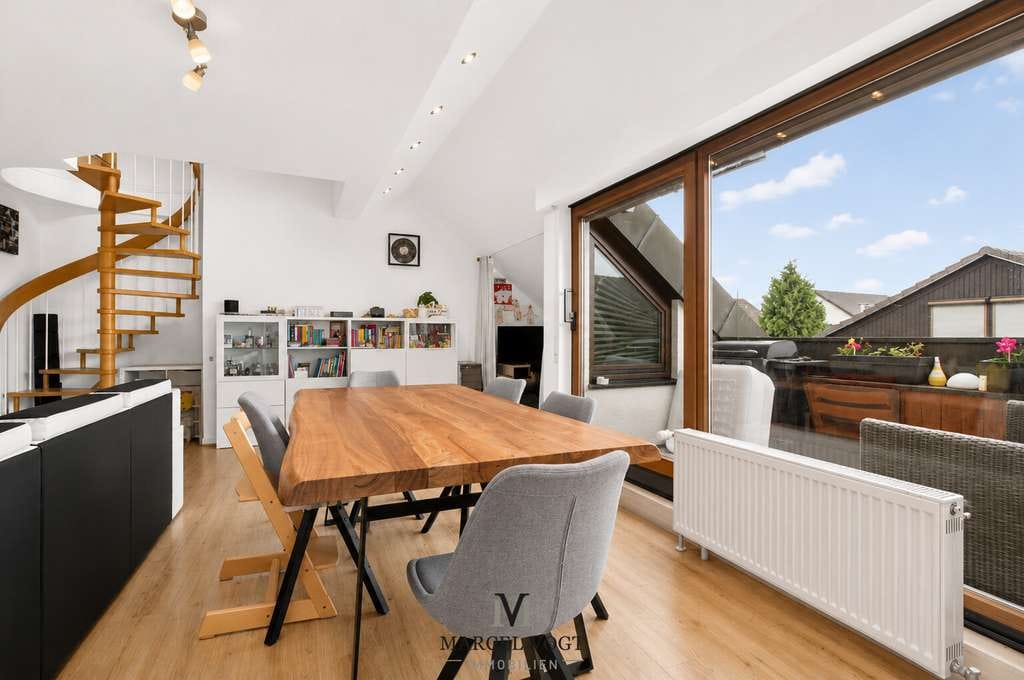 Immobilie in Wolfschlugen - Ein Wohngefühl, das begeistert– 4,5-Zimmer-Maisonettewohnung - Bild 3