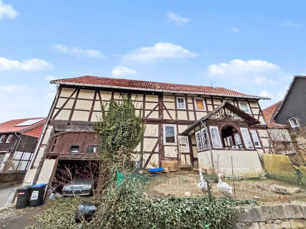 Immobilie in Bad Gandersheim - Fachwerk mit Seele – Raum für Visionäre, Bastler und neue Ideen in Bad Gandersheim,Ackenhausen - Bild 0