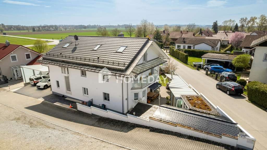Immobilie in Heldenstein - Stilvolles Einfamilienhaus mit Wellnessbereich und großzügigem Innenhof in Haigerloh - Bild 0
