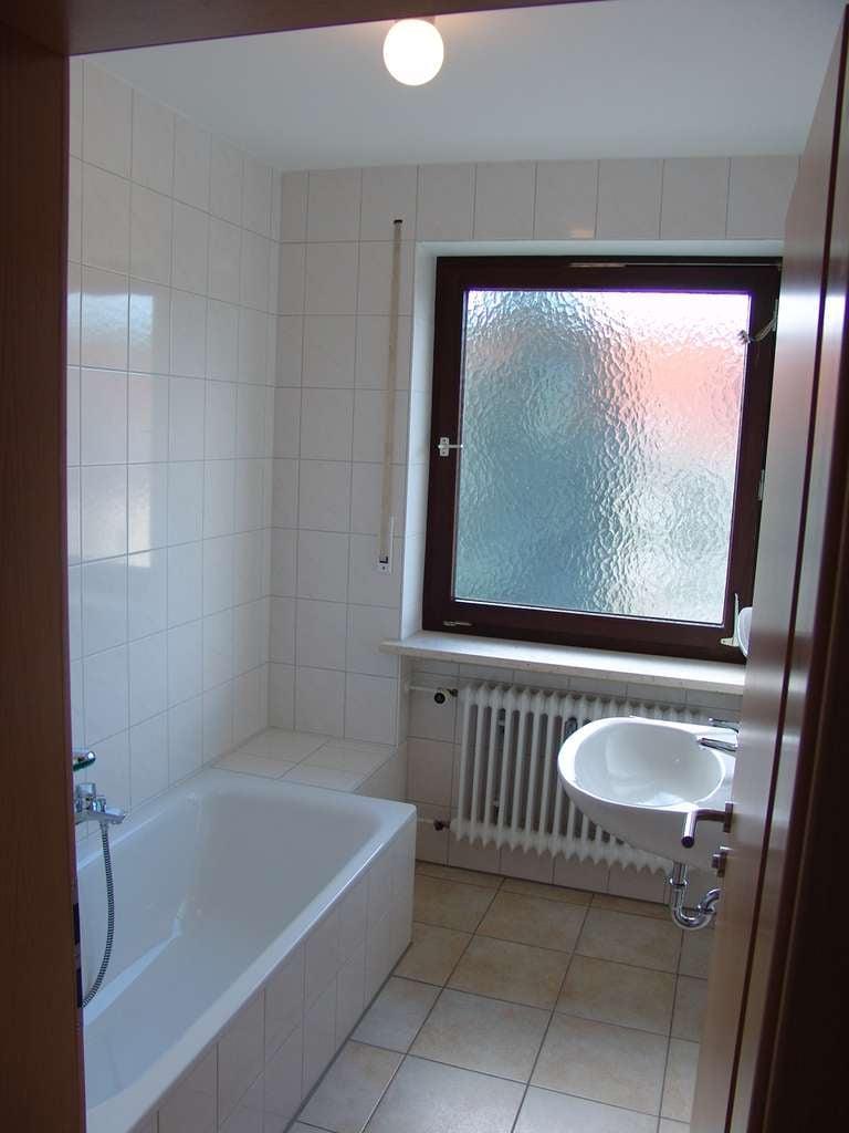 Immobilie in Aystetten - Aystetten, 2. OG – Westliche Wälder im Blick, großzügige Raumaufteilung - Bild 4