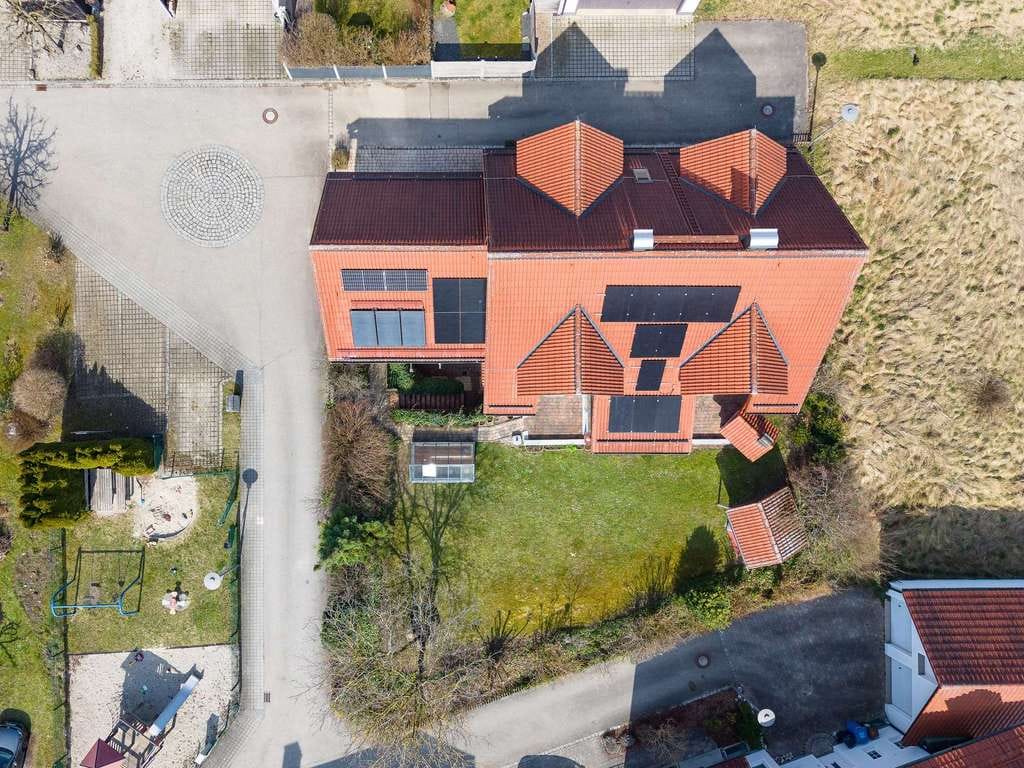 Immobilie in Oberding - Wohnen auf höchstem Niveau in Feldrandlage – EFH mit Einliegerwohnung & modernster Technik - Bild 3