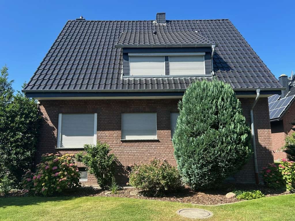 Immobilie in Ascheberg - Zweifamilienhaus mit großem Garten in Ascheberg - Bild 1