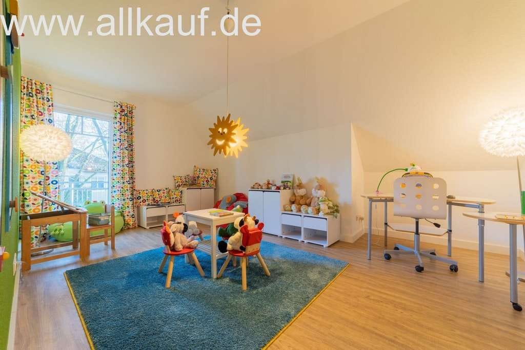 Immobilie in Aichelberg - Lichtdurchflutet & von Blumen umgeben - Ihr neues Zuhause - Bild 4