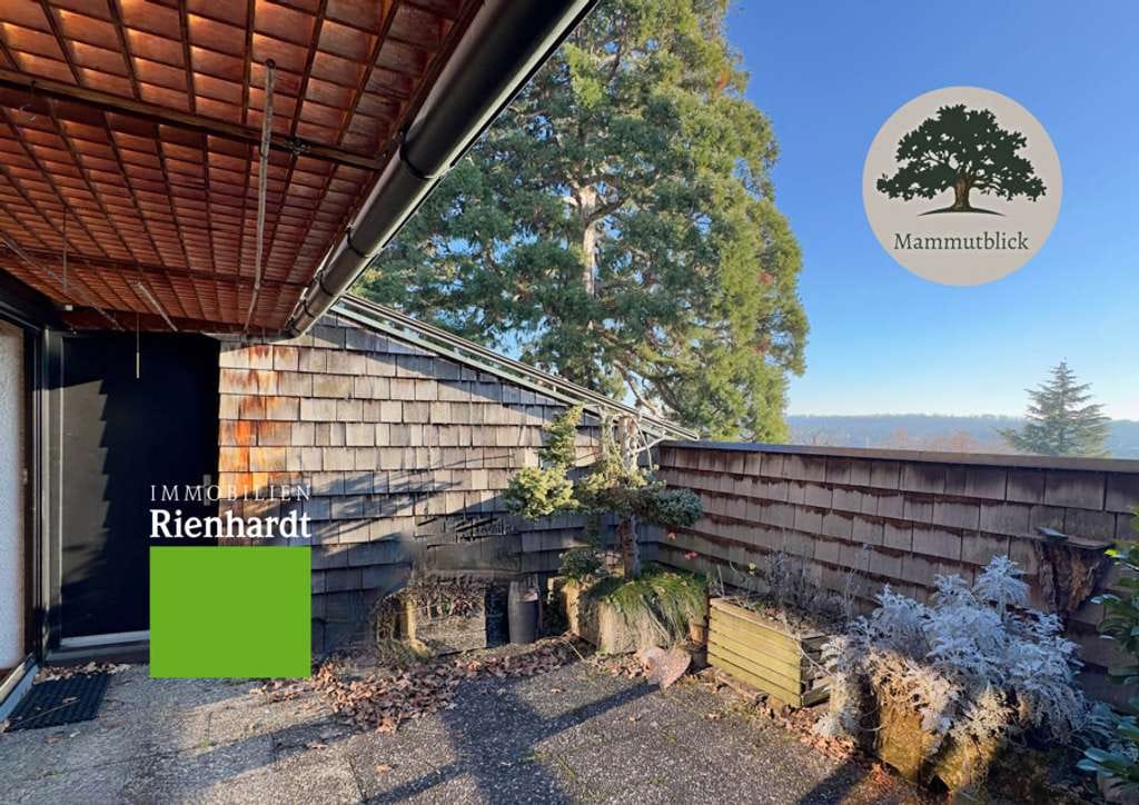 Immobilie in Korntal-Münchingen - Old money Style – 2,5-Zimmer-Wohnung mit genialer Dachterrasse und Blick über Korntal! - Bild 0