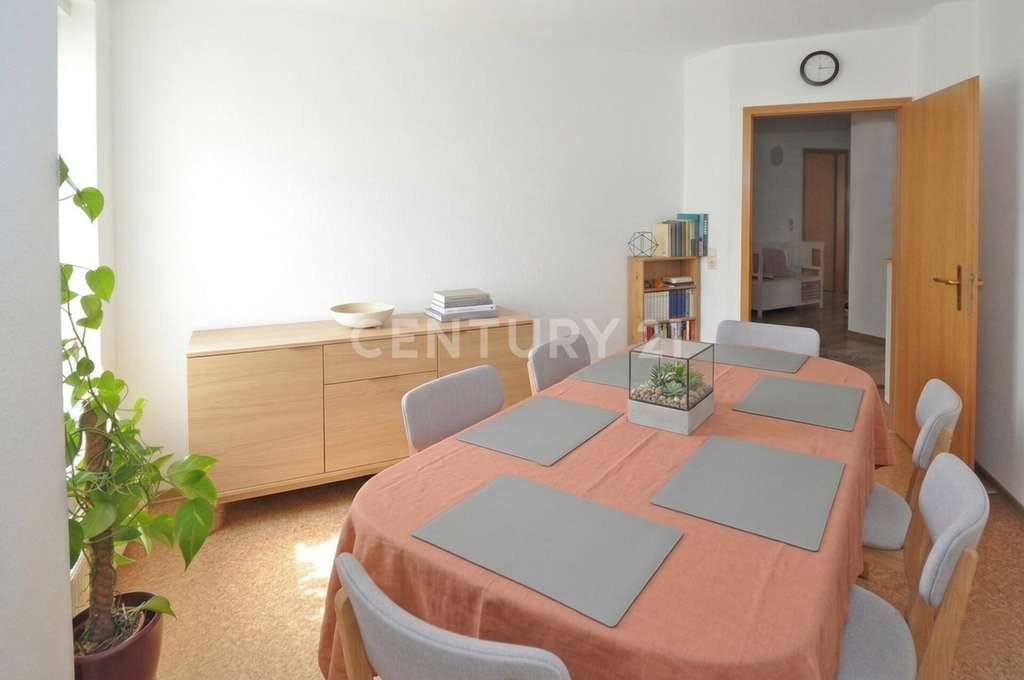 Immobilie in Leun - Großzügige Dachgeschosswohnung mit Balkon in Leun - Bild 3