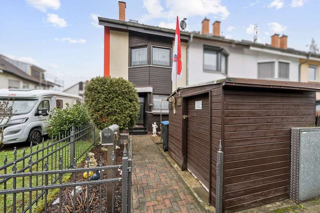 Immobilie in Elsenfeld - Ein Zuhause zum Wohlfühlen: Charmantes Reihenendhaus mit Terrasse - Bild 1
