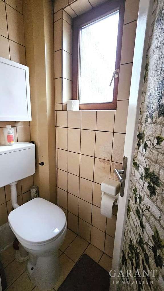 Immobilie in Steinheim am Albuch - Einfamilienhaus mit Wintergarten und viel Potential - Bild 4