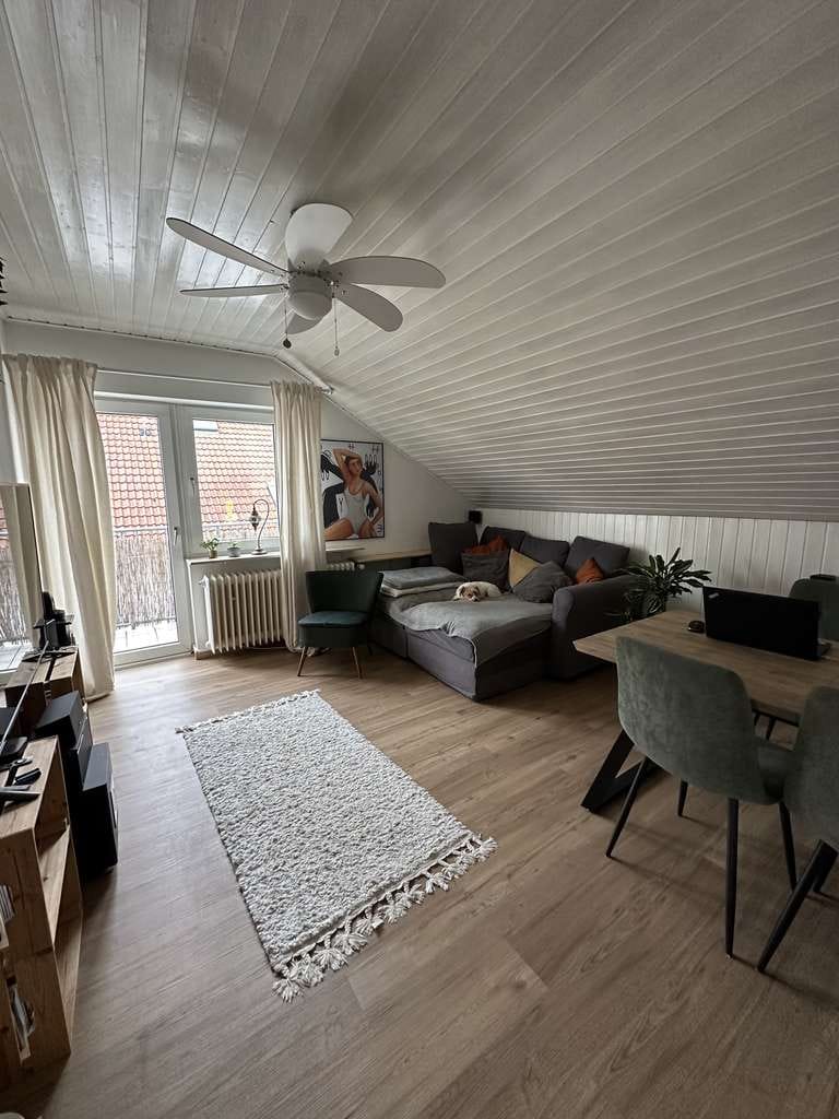 Immobilie in Münster (Hessen) - Attraktive Kapitalanlage:  3-Zimmer-Dachgeschosswohnung mit Balkon, Stellplatz & stabiler Miete - Bild 1