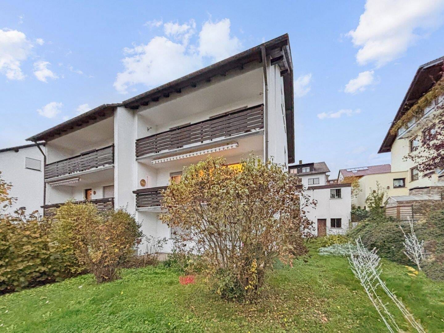 Immobilie in Ebern - Großzügige Doppelhaushälfte in Top Lage von Ebern - Bild 1