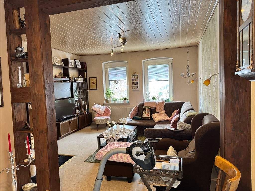 Immobilie in Beverungen - Beverungen-Dalhausen, Einfamilienhaus mit großem Gartengrundstück - Bild 0