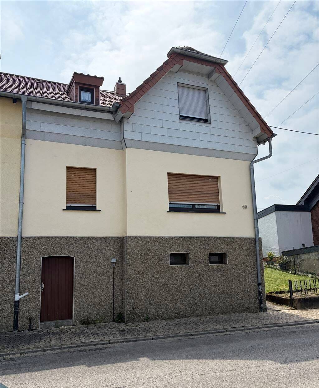 Immobilie in Sulzbach/Saar - Sulzbach-OT: In ruhiger Lage 1Fam.-Haus mit viel Platz! - Bild 0