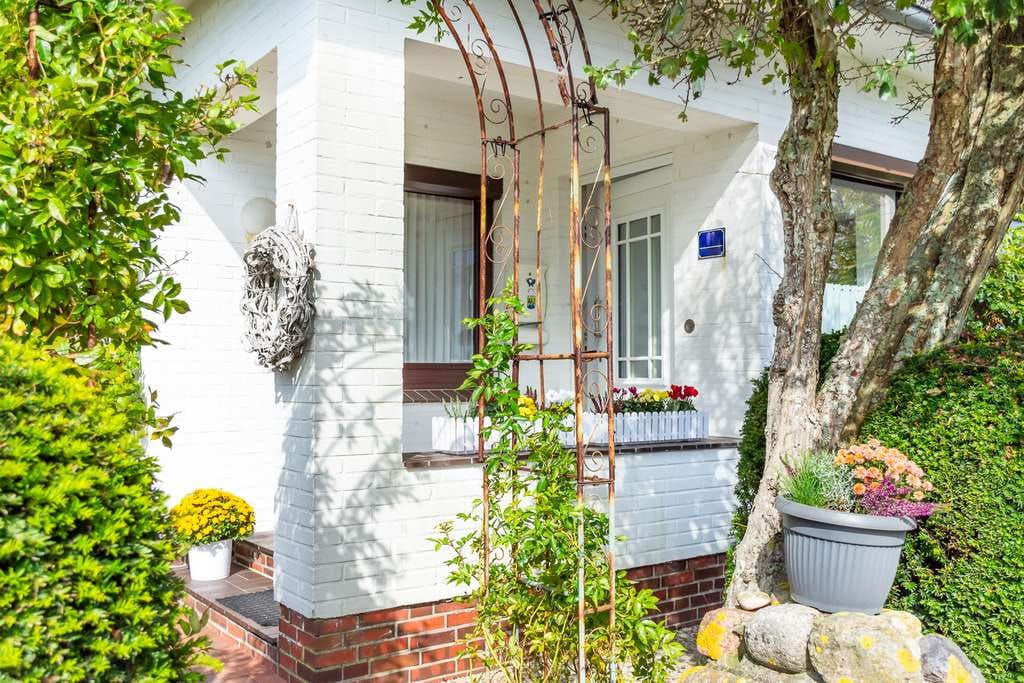Immobilie in Westerdeichstrich - Gepflegtes Wohnen an der Nordsee -
zum Wohnen oder Vermieten - Bild 2
