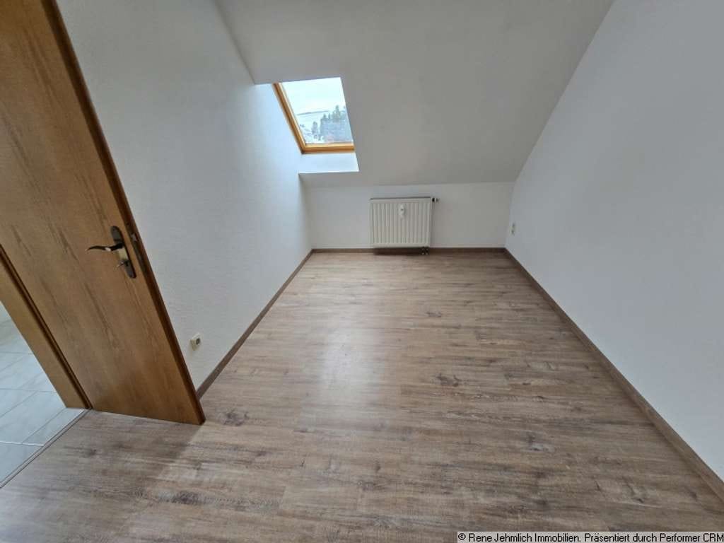 Immobilie in Burkhardtsdorf - Charmante Dachgeschosswohnung mit Balkon, Galerie und besonderem Wohngefühl - Bild 3